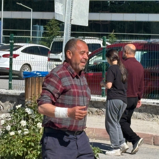 Malatya'da acemi kasaplar hastane yolunu tuttu