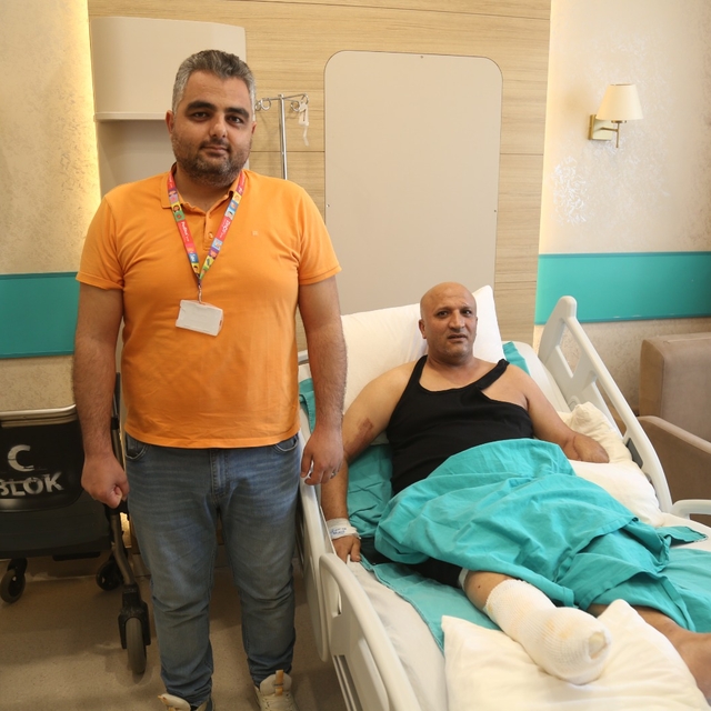 Elektrik akımında bir kolunu kaybetti, "kesilecek" denilen ayağı Erzurum'da...