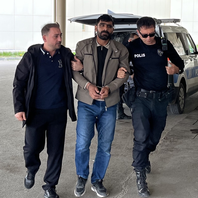 10 yıldır aranan cinayet zanlısı "yüz tanıma" kameraları sayesinde yakaland...