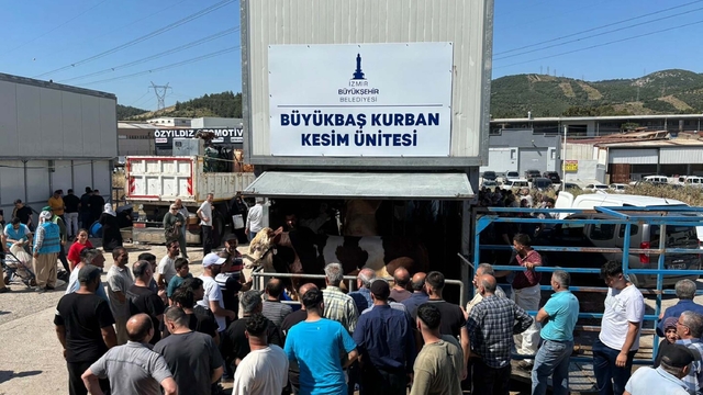 İzmir'de kurban kesim yoğunluğu