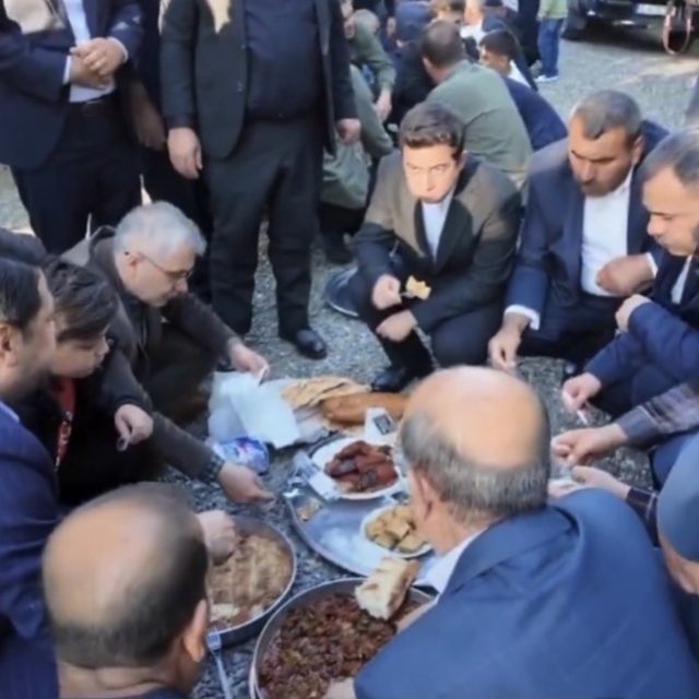 Bingöl'de asırlık "Divan" geleneği bayramda yaşatıldı