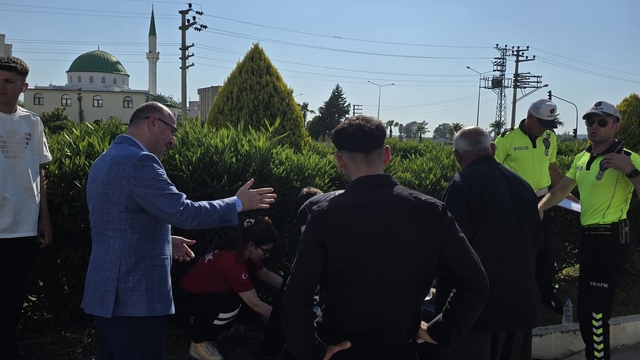 Kaza yapan gence ilk müdahaleyi Vali Serdengeçti yaptı