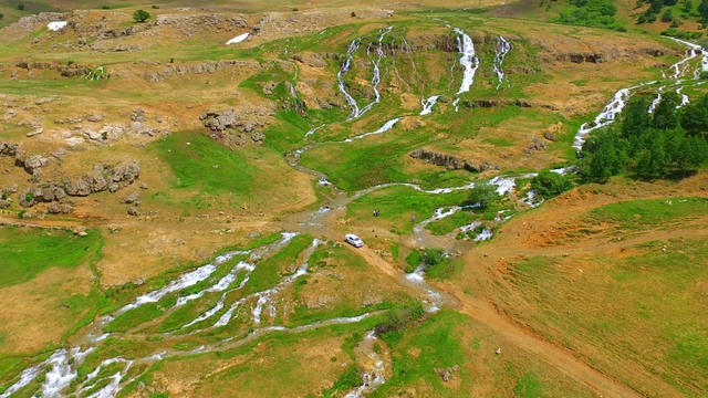 Munzur Dağları'nın eteklerinde serin rota
Konarlı Şelalesi doğa tutkunlarının yeni rotası