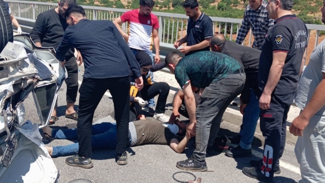 Şanlıurfa'da kurban kesimi sonrası kaza: 5 yaralı