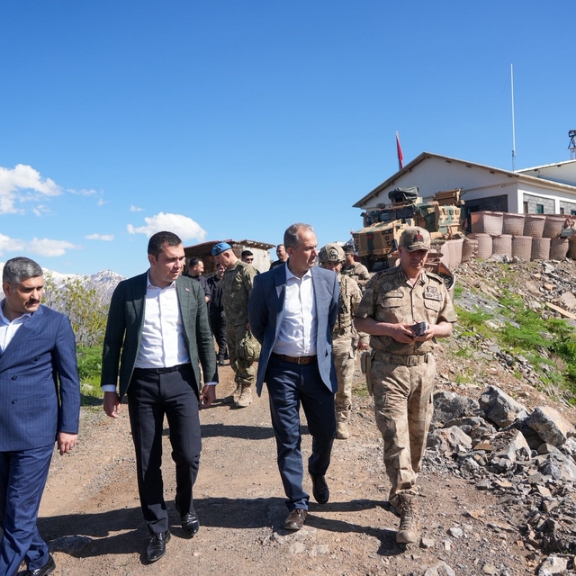 Vali Taşyapan, güvenlik güçleriyle bir araya geldi