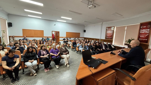 Kırklareli Milli Eğitim Müdürlüğünde bayramlaşma programı düzenlendi