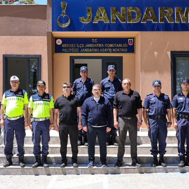 Vali Sözer'den jandarmaya bayram ziyareti