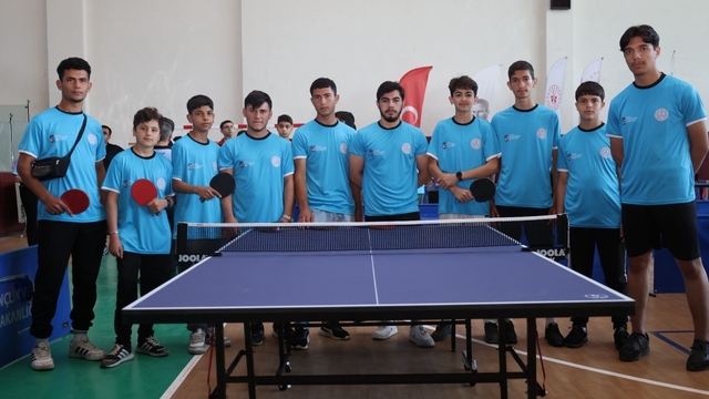 Hatay'da 600 öğrenci İmam Hatip Spor Oyunlarında ter döktü