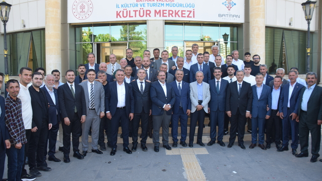 AK Parti Batman İl Başkanlığında bayramlaşma programı düzenlendi