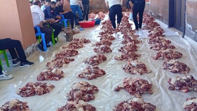 Mardin'de imece usulü kesilen 1 ton kurban eti, 100 aileye dağıtıldı