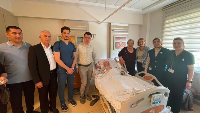 ESOGÜ hastanesi yönetiminden hasta ve çalışanlara bayram ziyareti