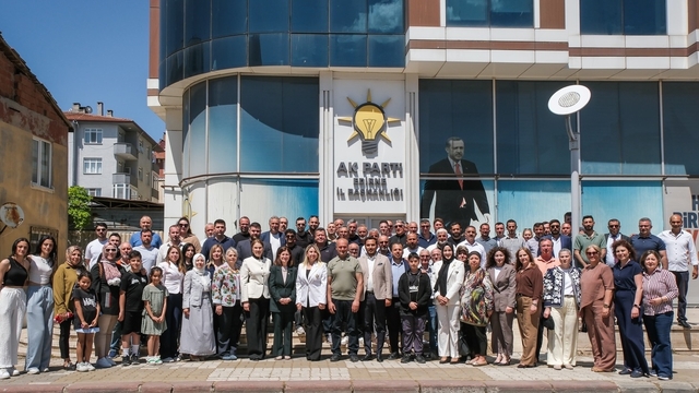 AK Parti Edirne İl Başkanlığında bayramlaşma programı düzenlendi
