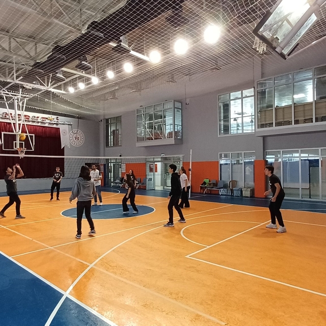 Öğrenciler Gençlik Merkezinde spor ve sanatla buluştu