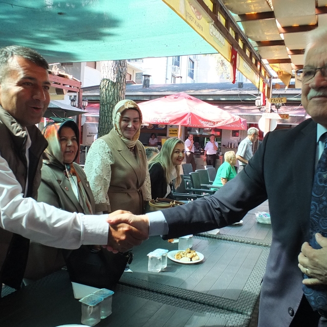Burhaniye'de resmi bayramlaşma töreni