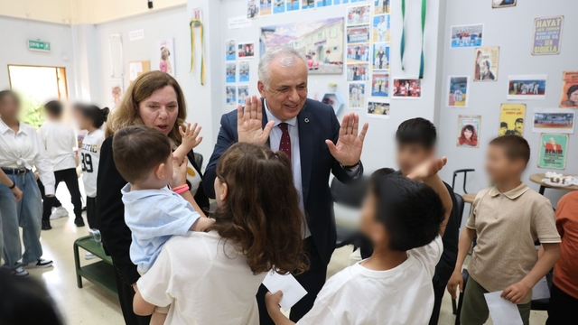 Devlet korumasındaki çocuklara bayram ziyareti