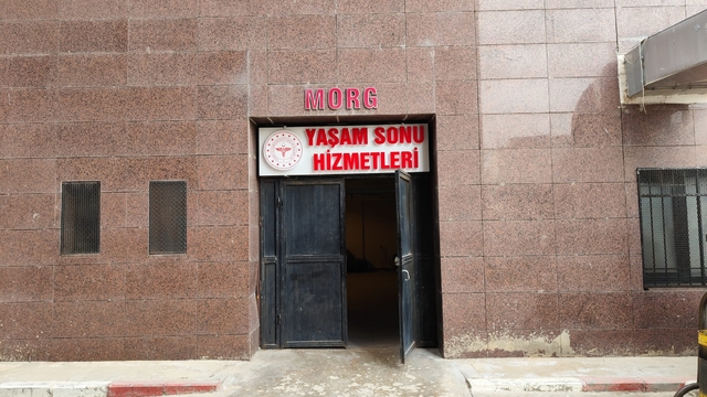 İki aile arasında silahlı, taşlı ve sopalı 'yol verme' kavgası: 2 ölü, 7 yaralı (2)