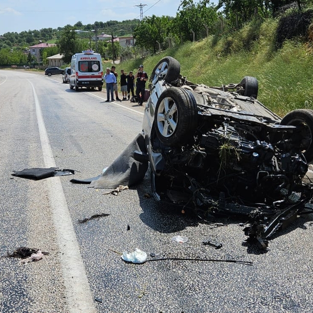 Adıyaman'da trafik kazasısında 2 kişi yaralandı