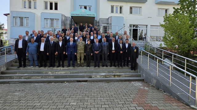 Tatvan'da bayramlaşma programı gerçekleştirildi