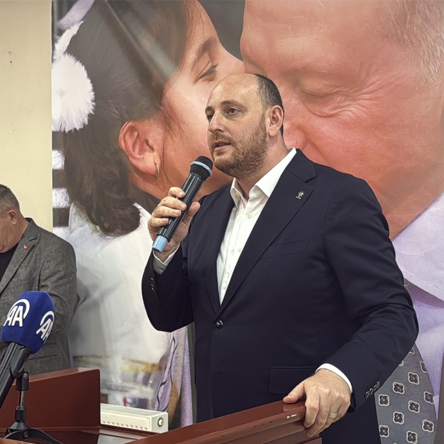 AK Parti'li Büyükgümüş: Kendi içlerindeki kavgaları, bölüşemedikleri rantla...