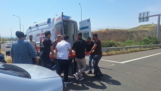 Şanlıurfa'da iki otomobil çarpıştı: 2 yaralı