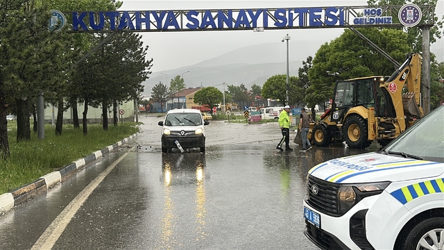 Kütahya'da sağanak yağış