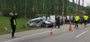 Amasya'da iki otomobil çarpıştı: Dede ve torun öldü, 2 yaralı