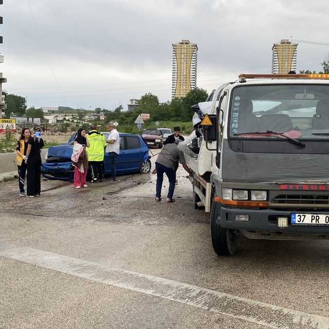 Kastamonu 5 araçlı zincirleme kaza: 5 yaralı