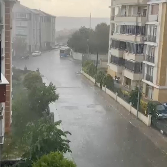 Tekirdağ'da sağanak ve dolu etkili oldu