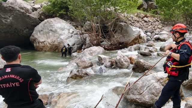 Kahramanmaraş'ta nehirde kaybolan kişi için arama çalışması başlatıldı