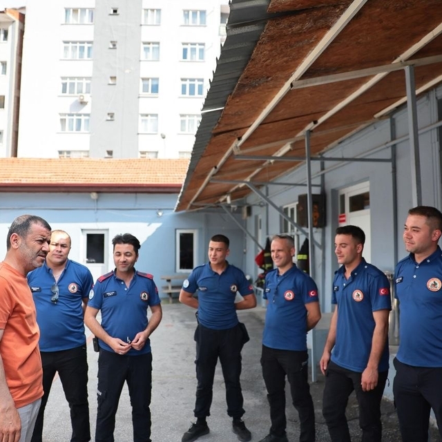 Başkan Çavuşoğlu'ndan bayram mesaisindeki personele ve hastalara ziyaret