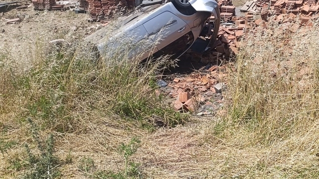 Hatay'da motosiklete çarpan otomobil takla attı: 1 ölü, 1 yaralı