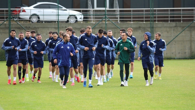 Erzurum'da kamp yapan takımlar başarılarıyla dikkat çekti
Trabzonspor ve Konyaspor'un Erzurum kampı sezon başarılarına yansıdı
Erzurumspor FK, Amed Sportif Faaliyetler ve Bursaspor lig yükseldi
Palandöken kampı yapan takımlar kupada ve ligde öne çıktı
