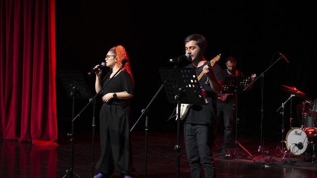 Mersin'de LGS öğrencilerine moral konseri