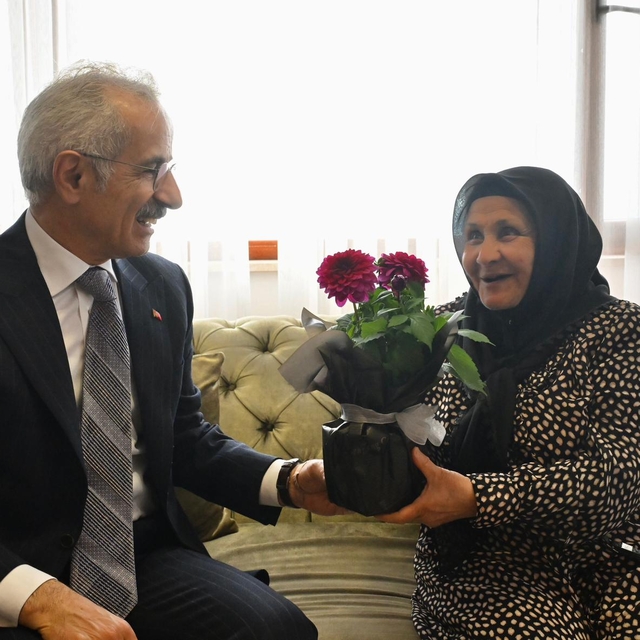 Bakan Uraloğlu: Bayramlar, birlik, beraberlik ve kardeşliği pekiştirir (3)
