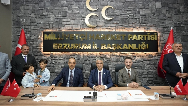 MHP'de bayramlaşma coşkusu