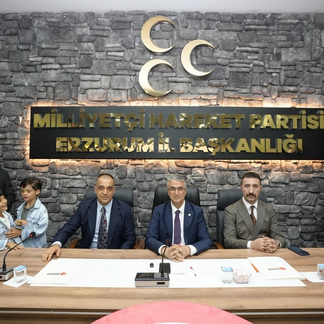 MHP'de bayramlaşma coşkusu