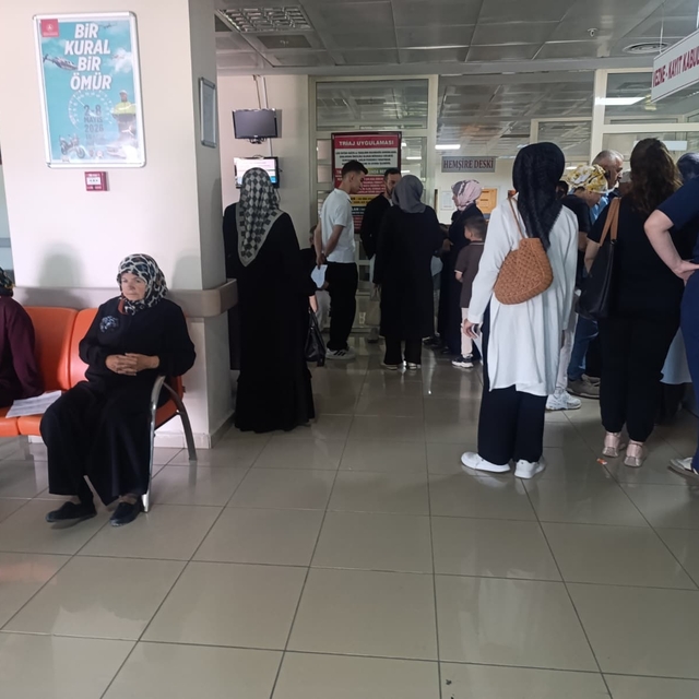 Bursa'da 55 kişi zehirlenme şüphesiyle hastaneye başvurdu
