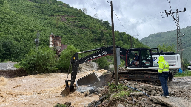 GÜNCELLEME - Ordu ve Giresun'da yağış etkili oldu