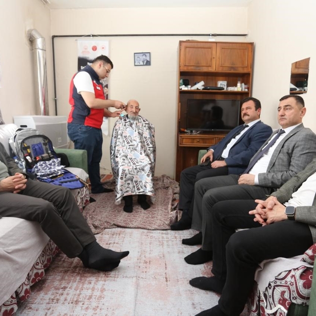 Gürsu'da çocuklara destek, büyüklere vefa