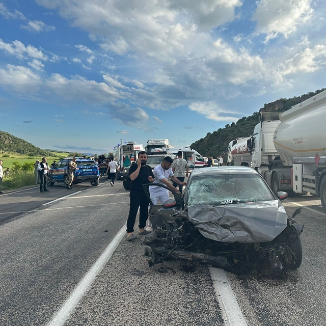 Adıyaman'da feci kaza: 3 ölü, 4 yaralı