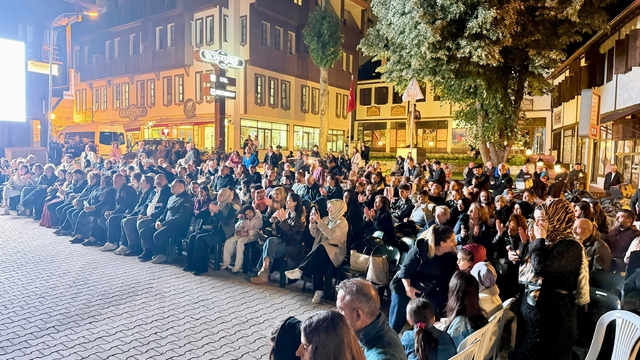 Kemaliye'de fasıl gecesinde kültür ve kardeşlik buluştu