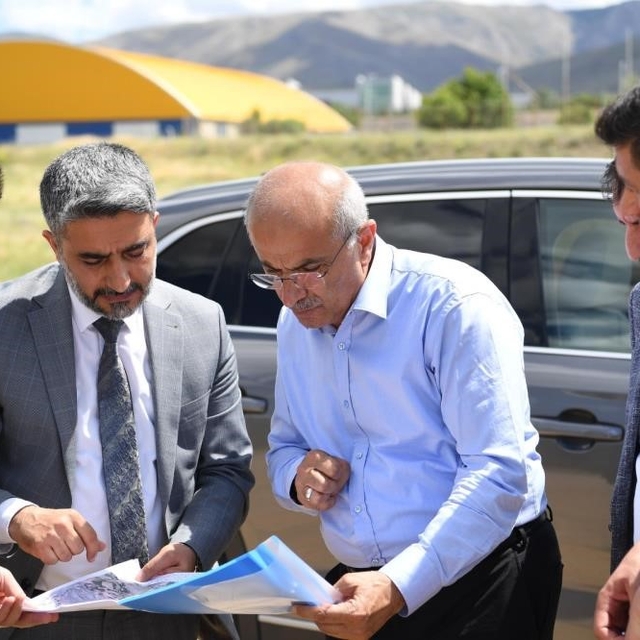 Depremin vurduğu Malatya'ya 35 milyarlık altyapı hamlesi
Malatya'ya Fırat't...
