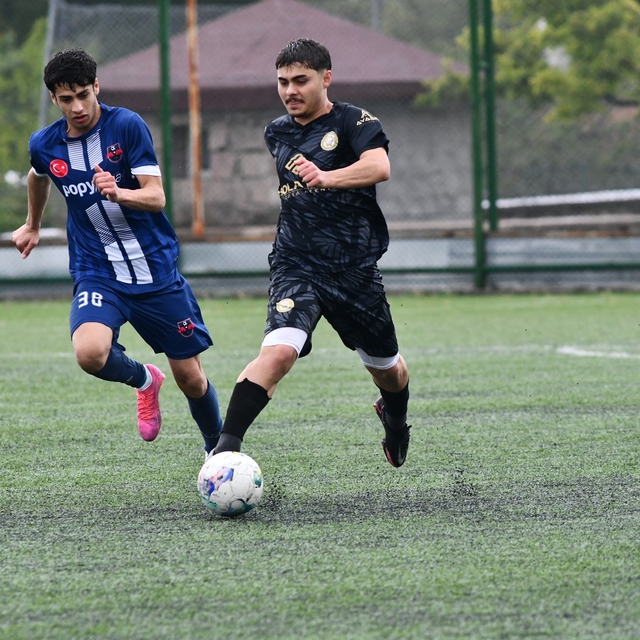 Yavru Aslanspor şampiyon oldu