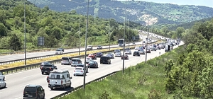 Bolu geçişinde trafik durma noktasına geldi