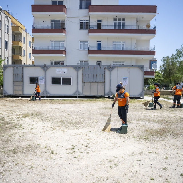 Mersin'de kurban kesim alanlarında bayram temizliği