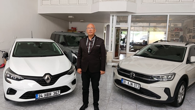 Kayseri Oto Alım Satım ve Oto Kiralama Odası kurulacak
Anadolu Oto Galericiler Sitesi Yönetim Kurulu Başkanı Bilal Atabey:
"Sıkıntılarımızın çözümü için  kendi odamızın olması zorunluluğunu gördük"