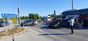 Sakarya'da zincirleme kaza: 3'ü çocuk 5 yaralı
Aynı kavşakta iki günde ikin...