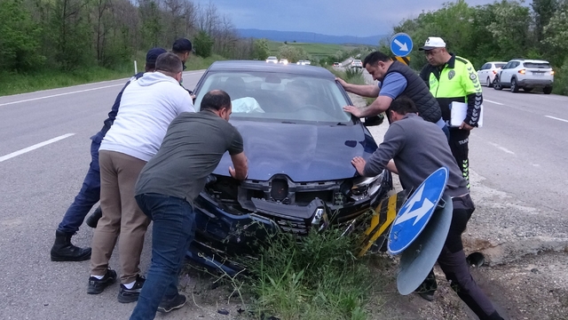 Kastamonu'da üç araç çarpıştı: 5 yaralı