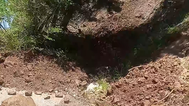 Osmaniye´de heyelan yayla yolunu kapattı