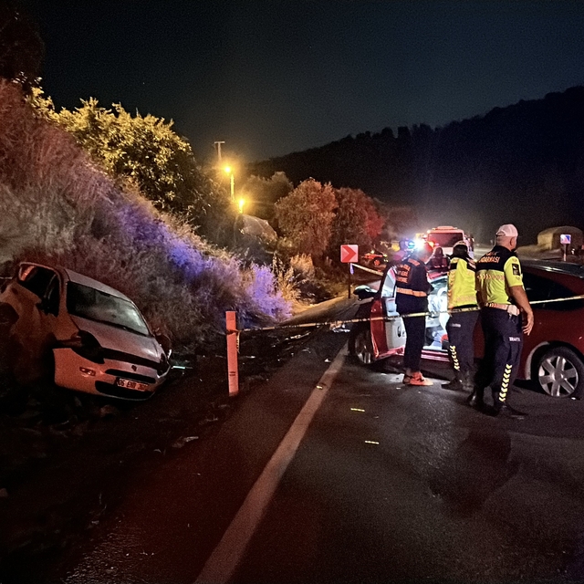 Karayolu savaş alanına döndü: Zincirleme kazada 4 ölü, 11 yaralı